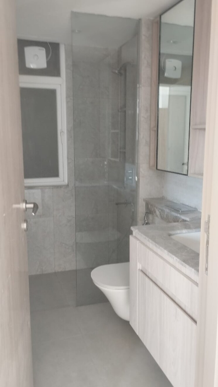 Bathroom, dlf-gardencity-enclave 3 Bedroom 2000 Sq.Ft. Builder Floor In Sector 93 Gurgaon 9376742