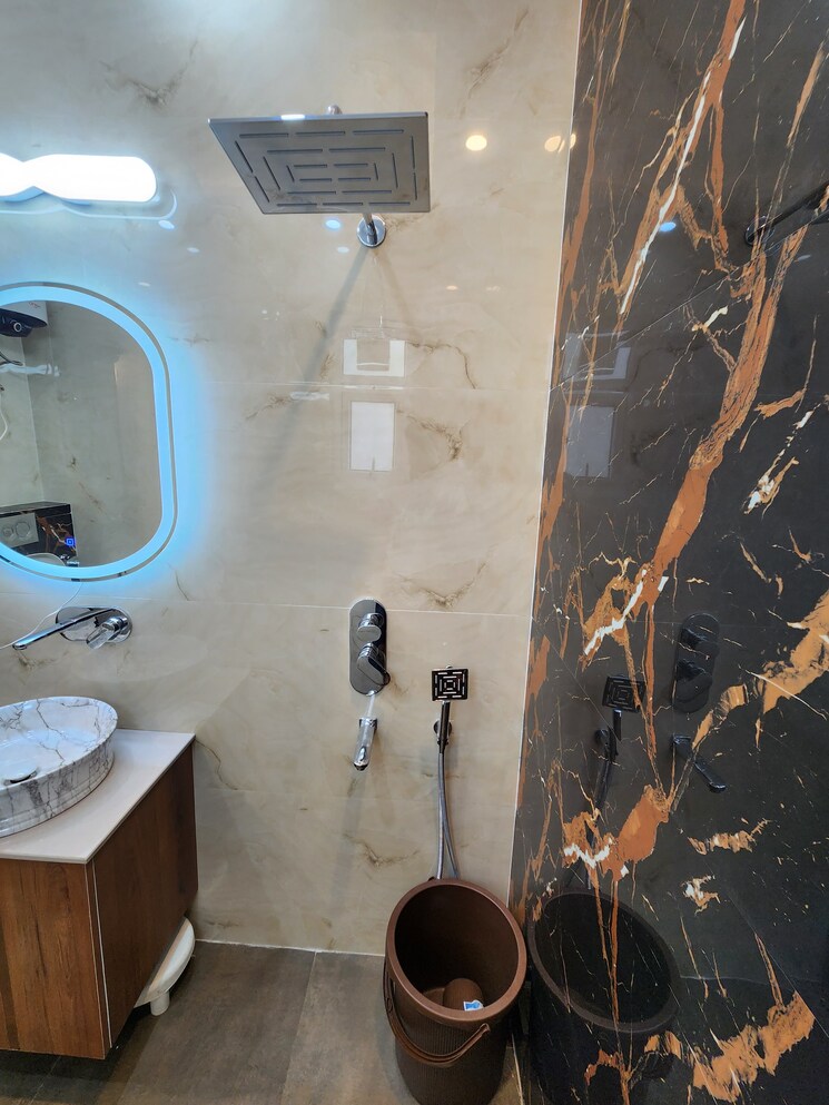 Bathroom, sheikh sarai 5 Bedroom 2500 Sq.Ft. Villa In Sheikh Sarai Delhi 9376709