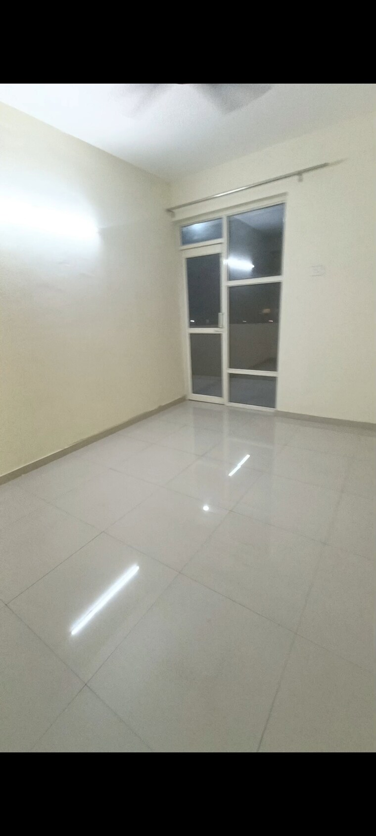 Room, pyramid-pride 2 Bedroom 678 Sq.Ft. Apartment In Sector 76 Gurgaon 9376774