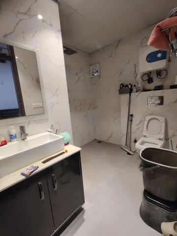 Team Area in 2.5 BHK Villa at RWA Apartments Sector 29, Sector 29 – for Rent