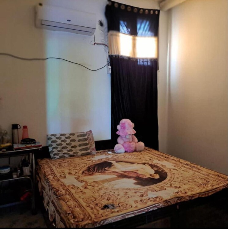 Bedroom, kharar Pg For Girls In Kharar 9376824