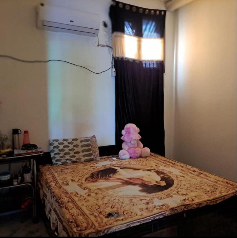 Bedroom, kharar Pg For Girls In Kharar 9376824