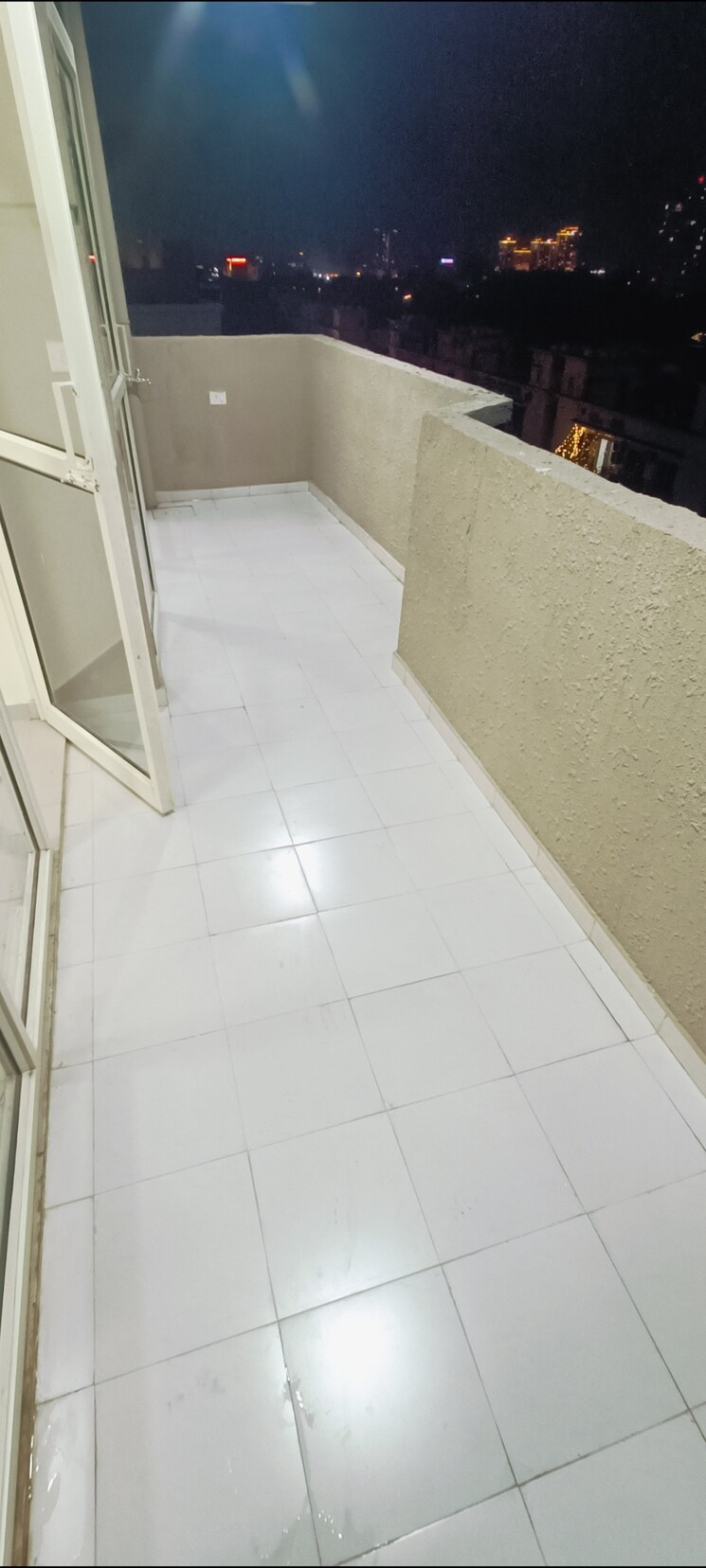 Balcony, pyramid-pride 2 Bedroom 680 Sq.Ft. Apartment In Sector 76 Gurgaon 9376851