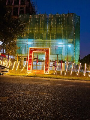  Shop For Rent in Satyam Galleria, Phi Iii Greater Noida