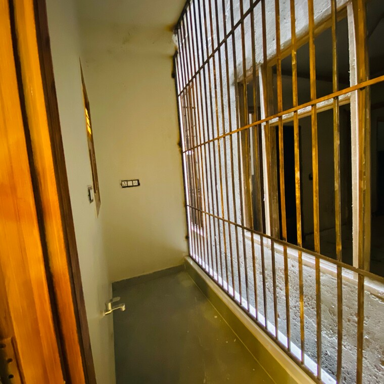 Balcony, raj nagar 3 Bedroom 1100 Sq.Ft. Builder Floor In Raj Nagar Delhi 9376883