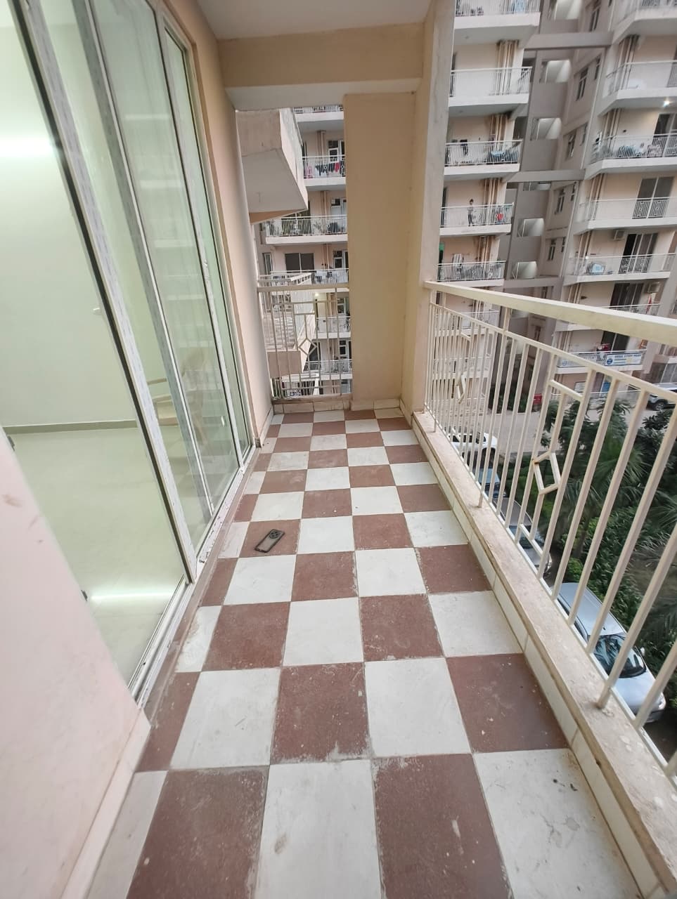 2 BHK Apartment For Rent in Shree Vardhman Green Court