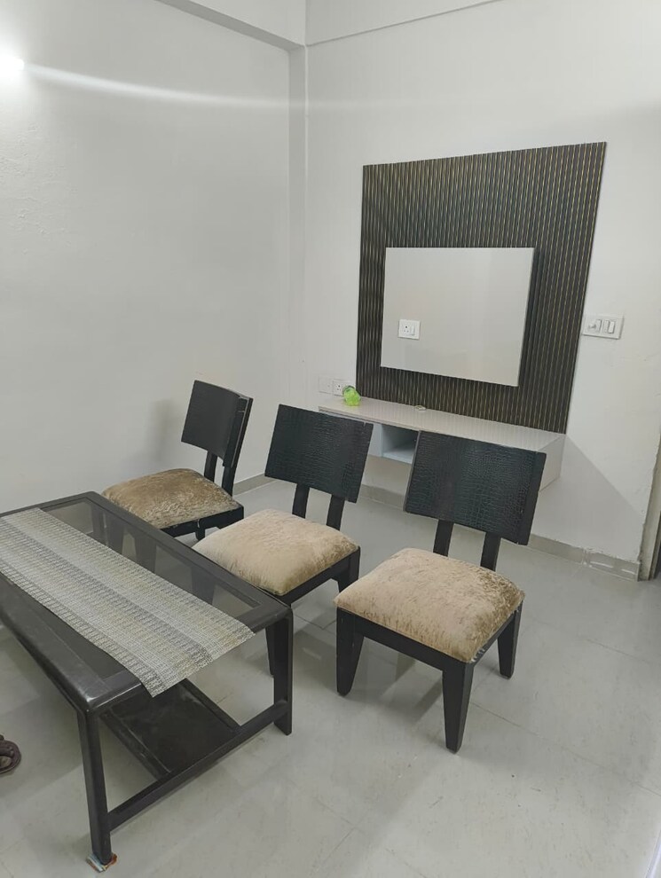 Living Room, shree-vardhman-green-court 2 Bedroom 626 Sq.Ft. Apartment In Sector 90 Gurgaon 9376914