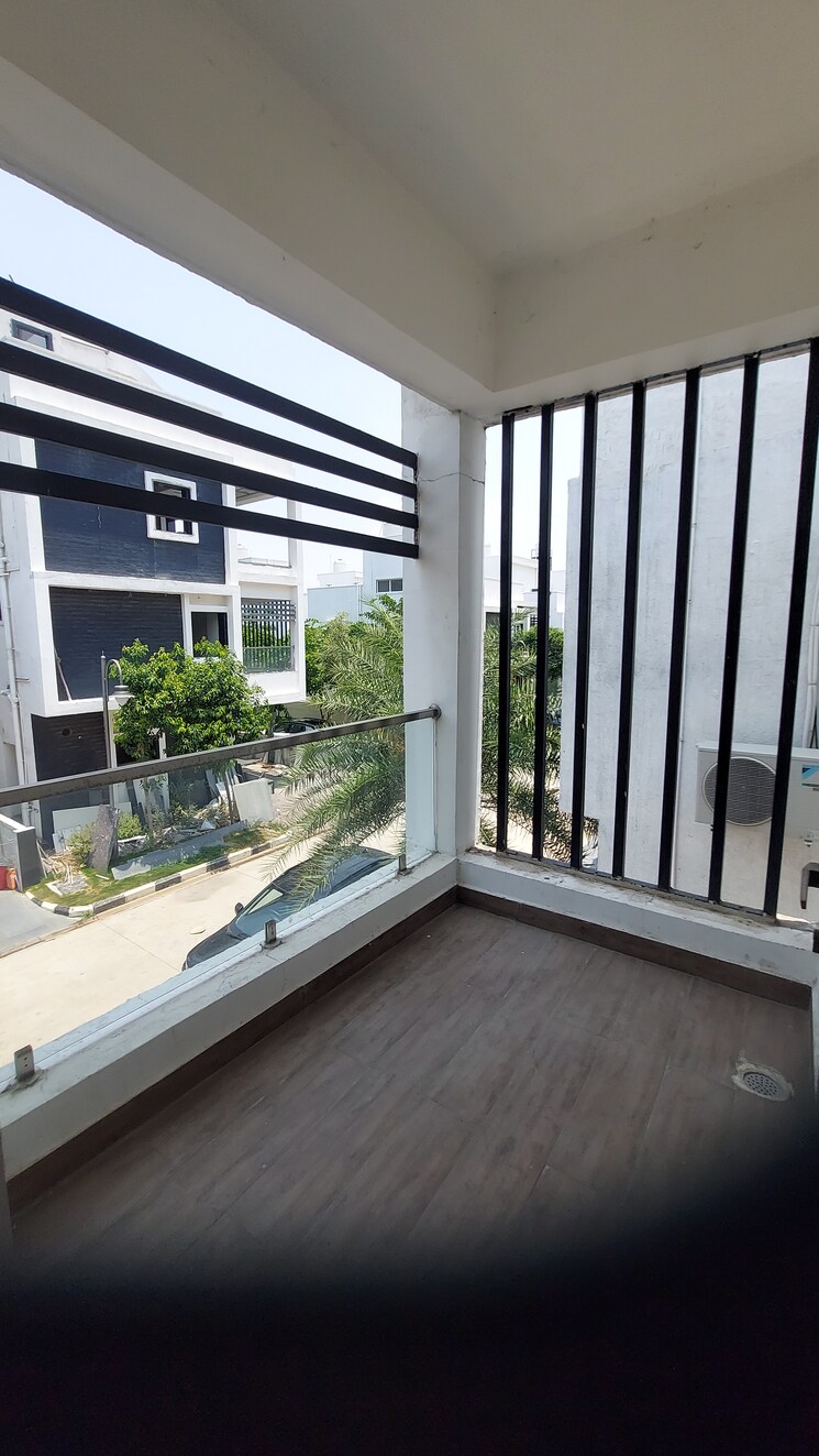 Balcony, srinidhi-hill-park 3 Bedroom 2131 Sq.Ft. Villa In Bachupally Hyderabad 9376952