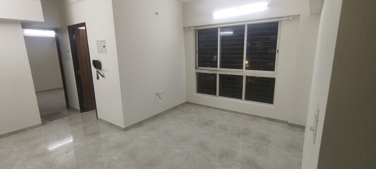 Room, lodha-amara 1.5 Bedroom 550 Sq.Ft. Apartment In Kolshet Road Thane 9376930