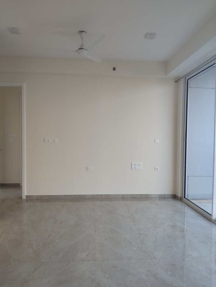 Room, tata-serein 3 Bedroom 970 Sq.Ft. Apartment In Pokhran Road No Two Thane 9376958