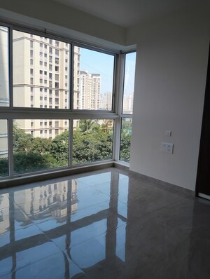 Room in 3 BHK Apartment at Tata Serein, Pokhran Road No Two – for Rent
