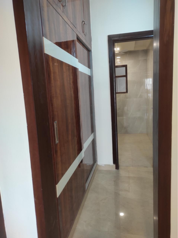 Building Lobby in 3 BHK Builder Floor at Sector 16 – for Sale