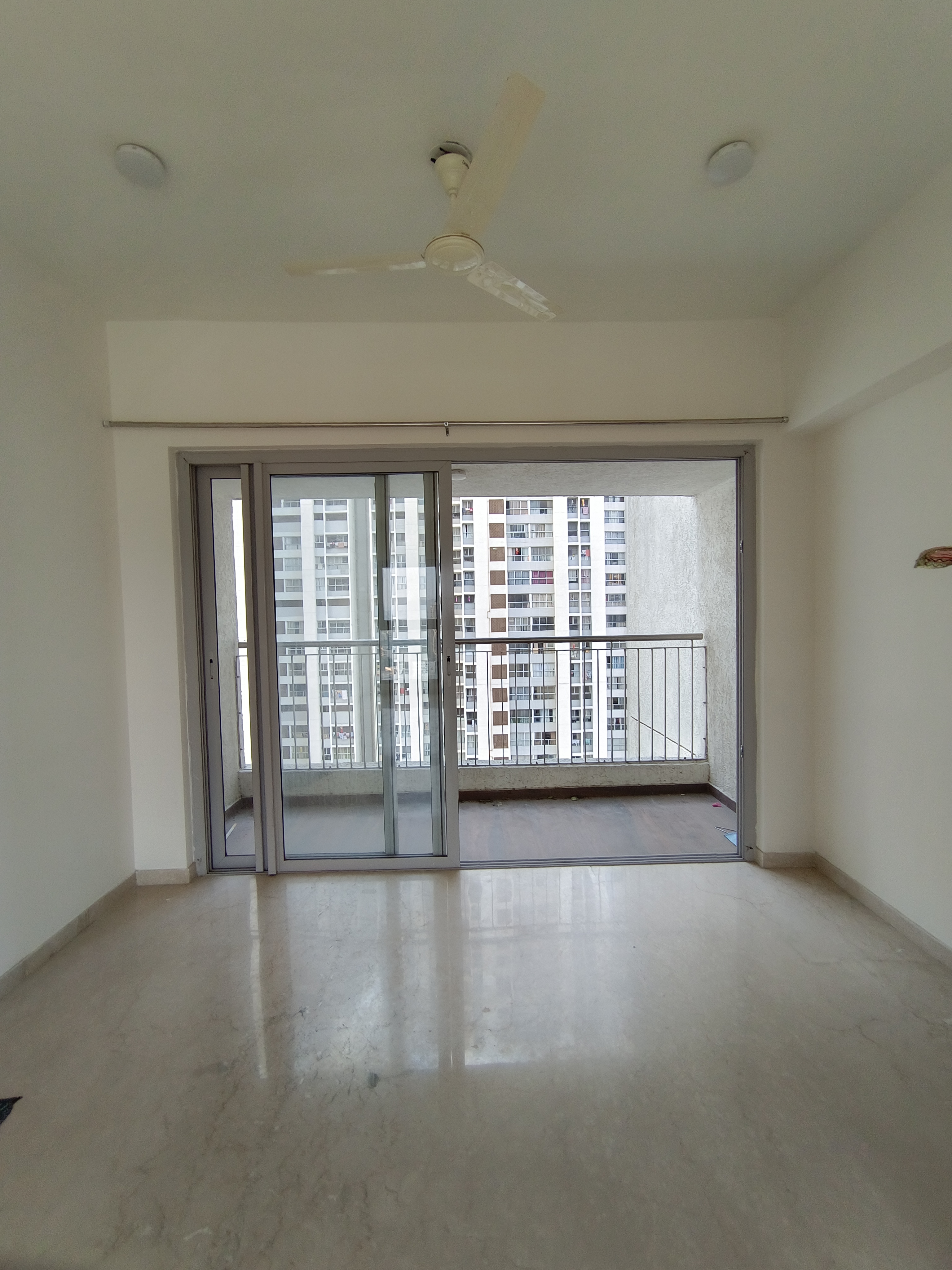 2 BHK + Pooja Room Apartment For Rent in Piramal Vaikunth