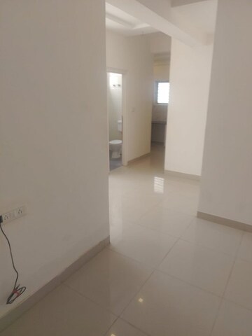 Room in 2 BHK Apartment at Yarandahalli – for Sale
