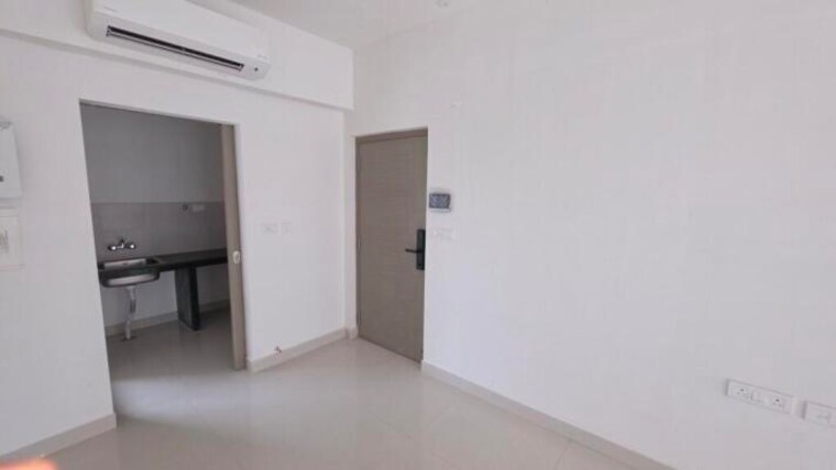 Room, chattarpur 2 Bedroom 85 Sq.Yd. Builder Floor In Chattarpur Delhi 9376984