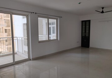 Room in 3 BHK Apartment at SS The Coralwood, Sector 84 – for Rent