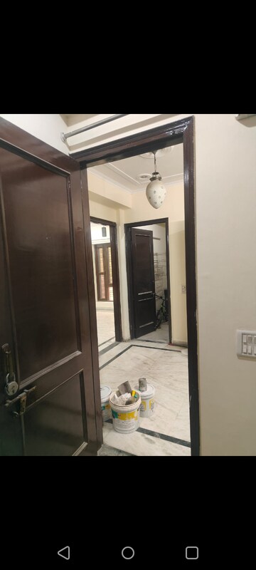 Building Lobby in 2.5 BHK Villa at Sector 47 – for Rent