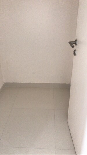 Room in 2 BHK Apartment at Godrej Infinity, Keshav Nagar – for Rent