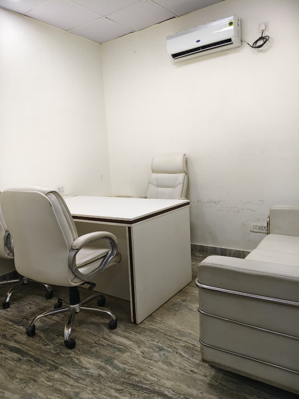 Office Space For Rent in Sector 63