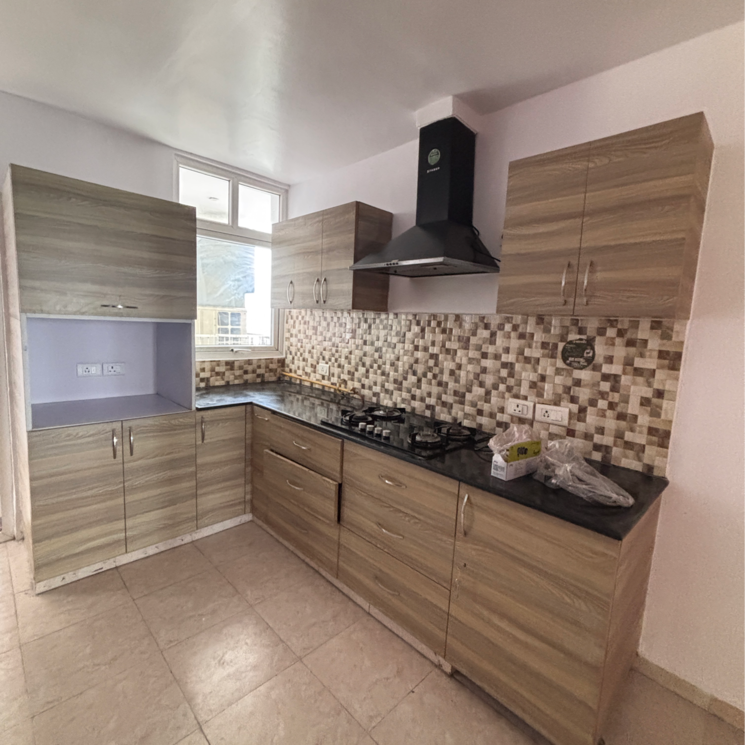 Kitchen, mi-rustle-court 3.5 Bedroom 2350 Sq.Ft. Apartment In Malesemau Lucknow 9377081