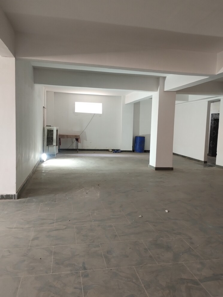 undefined, sector 27a Commercial Showroom 80000 Sq.Ft. In Sector 27a Faridabad 9377083