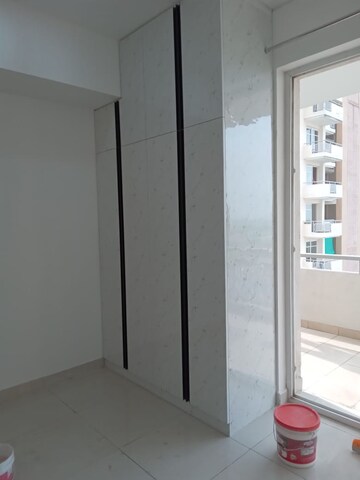 2 BHK Apartment For Sale in SS The Leaf, Sector 85
