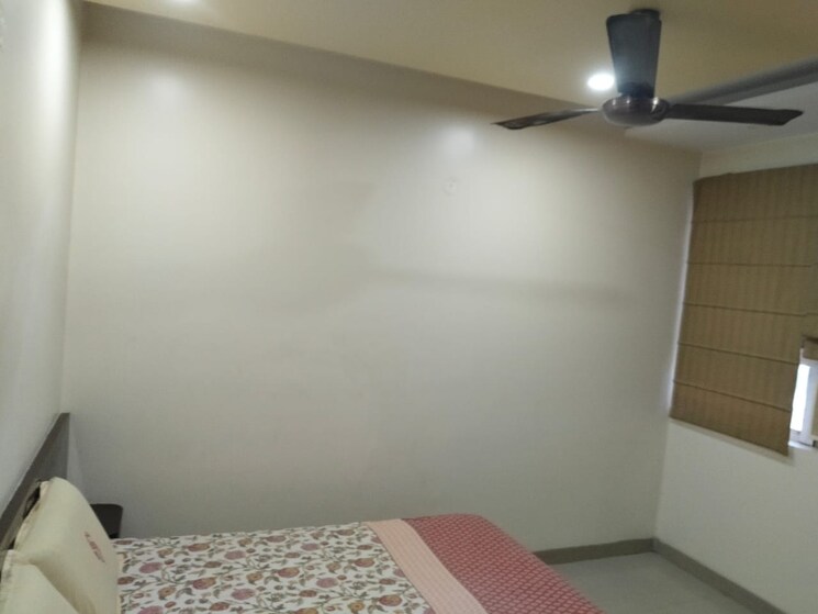 Room, sector 84 2 Bedroom 914 Sq.Ft. Apartment In Sector 84 Faridabad 9377102