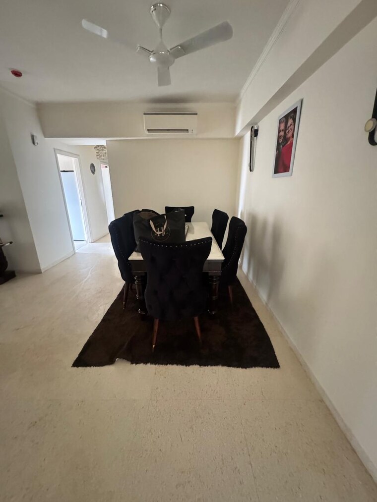 Living Room, dlf-the-skycourt 3 Bedroom 1931 Sq.Ft. Apartment In Sector 86 Gurgaon 9377156