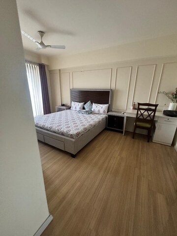 Bedroom in 3 BHK Apartment at DLF The Skycourt, Sector 86 – for Rent
