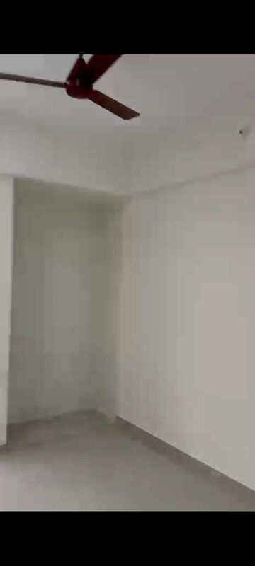 Room in 3 BHK Apartment at Rosa Manhattan, Ghodbunder Road – for Rent