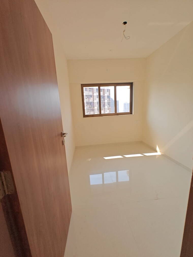 Room, lotus-sky-garden 2.5 Bedroom 942 Sq.Ft. Apartment In Malad West Mumbai 9377151