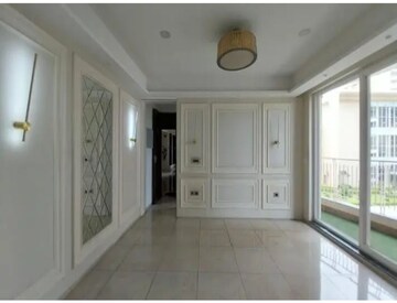 Building Lobby in 3 BHK Apartment at BPTP Discovery Park, Sector 80 – for Sale