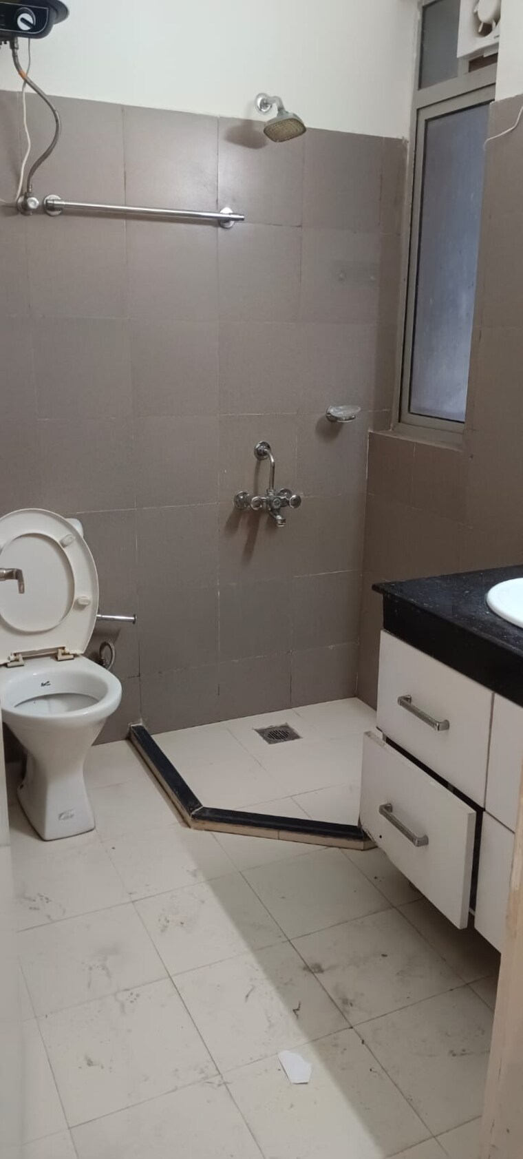 Attached Bathroom, pioneer-park-phase-1 2 Bedroom 1270 Sq.Ft. Apartment In Sector 61 Gurgaon 9377247