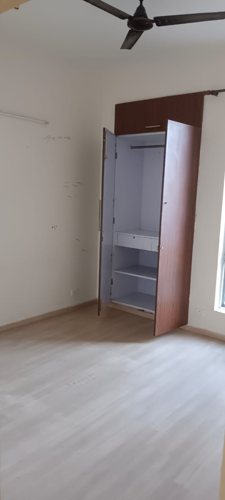 Room, pioneer-park-phase-1 2 Bedroom 1270 Sq.Ft. Apartment In Sector 61 Gurgaon 9377247