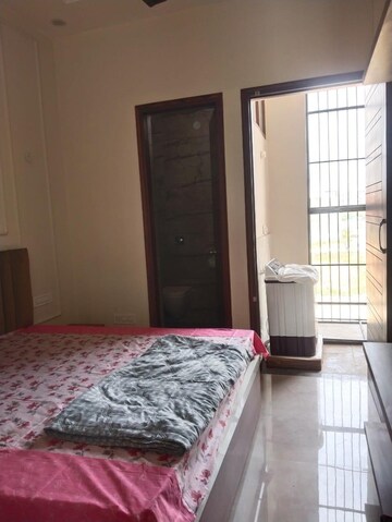 2 BHK Villa For Rent in Central Town, Vip Road