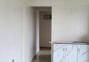 Room in 1 BHK Apartment at Ameya Vighnaharta, Sion – for Sale