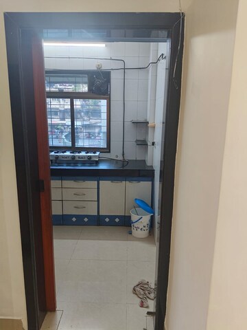 Room in 2 BHK Apartment at Vijay Park CHS, Kandivali West – for Rent