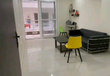 1 BHK Builder Floor For Rent in Sector 17a