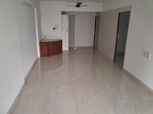 Room in 3 BHK Apartment at Highland Park CHS Andheri, Andheri East – for Rent