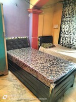 690 Sq.Ft. Pg in Exclusive 