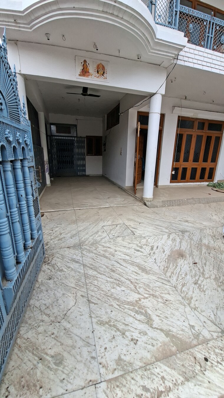 Exterior View, indira nagar 4 Bedroom 2000 Sq.Ft. Independent House In Indira Nagar Lucknow 9377479