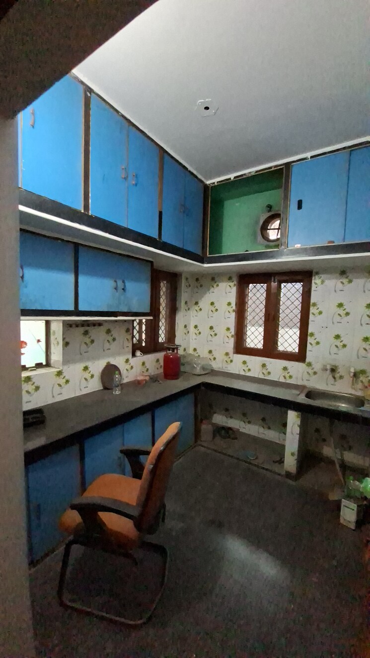 Kitchen, indira nagar 4 Bedroom 2000 Sq.Ft. Independent House In Indira Nagar Lucknow 9377479