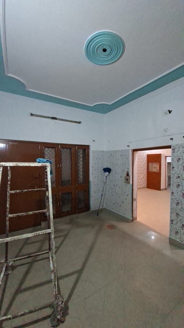 undefined, indira nagar 4 Bedroom 2000 Sq.Ft. Independent House In Indira Nagar Lucknow 9377479