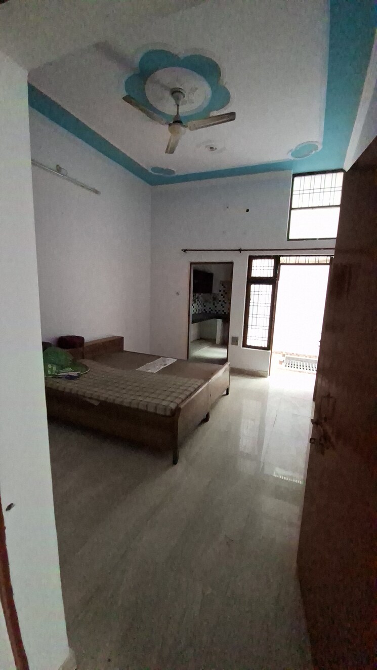 Room, indira nagar 4 Bedroom 2000 Sq.Ft. Independent House In Indira Nagar Lucknow 9377479