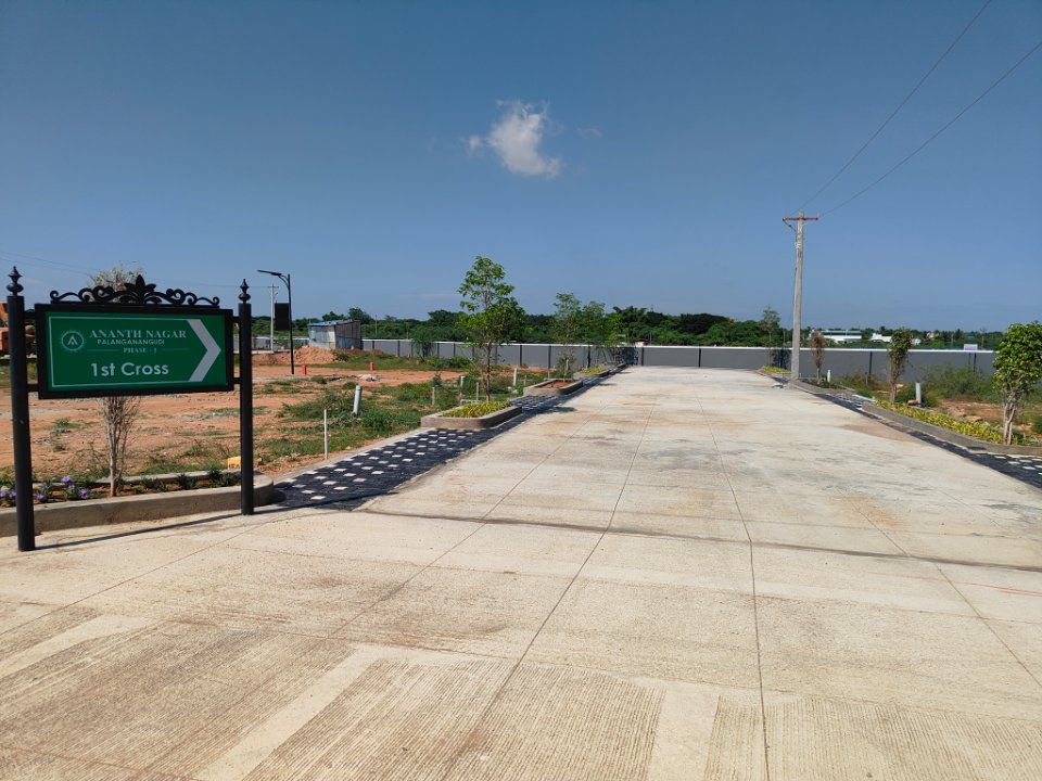 Plot For Sale in Thiruverumbur