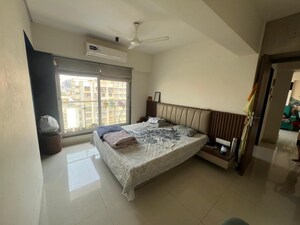 Bedroom in 2 BHK Apartment at Silver Springs Apartment, Andheri West – for Rent