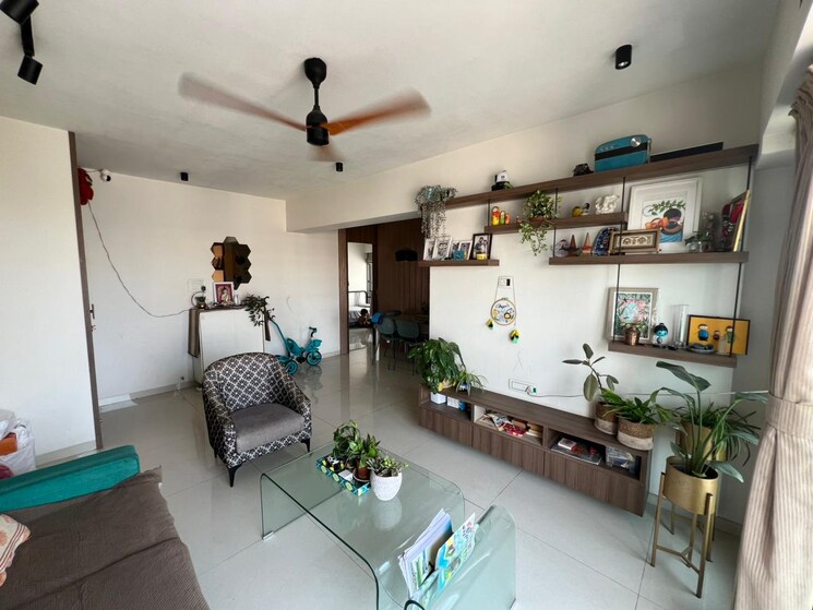 Master Bedroom, silver-springs-apartment 2 Bedroom 700 Sq.Ft. Apartment In Andheri West Mumbai 9377559