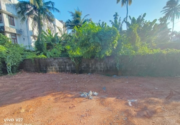 Plot For Sale in Ambalamukku