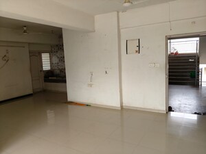 Room in 3 BHK Apartment at Krishna Heights Jagatpur, Jagatpur – for Sale