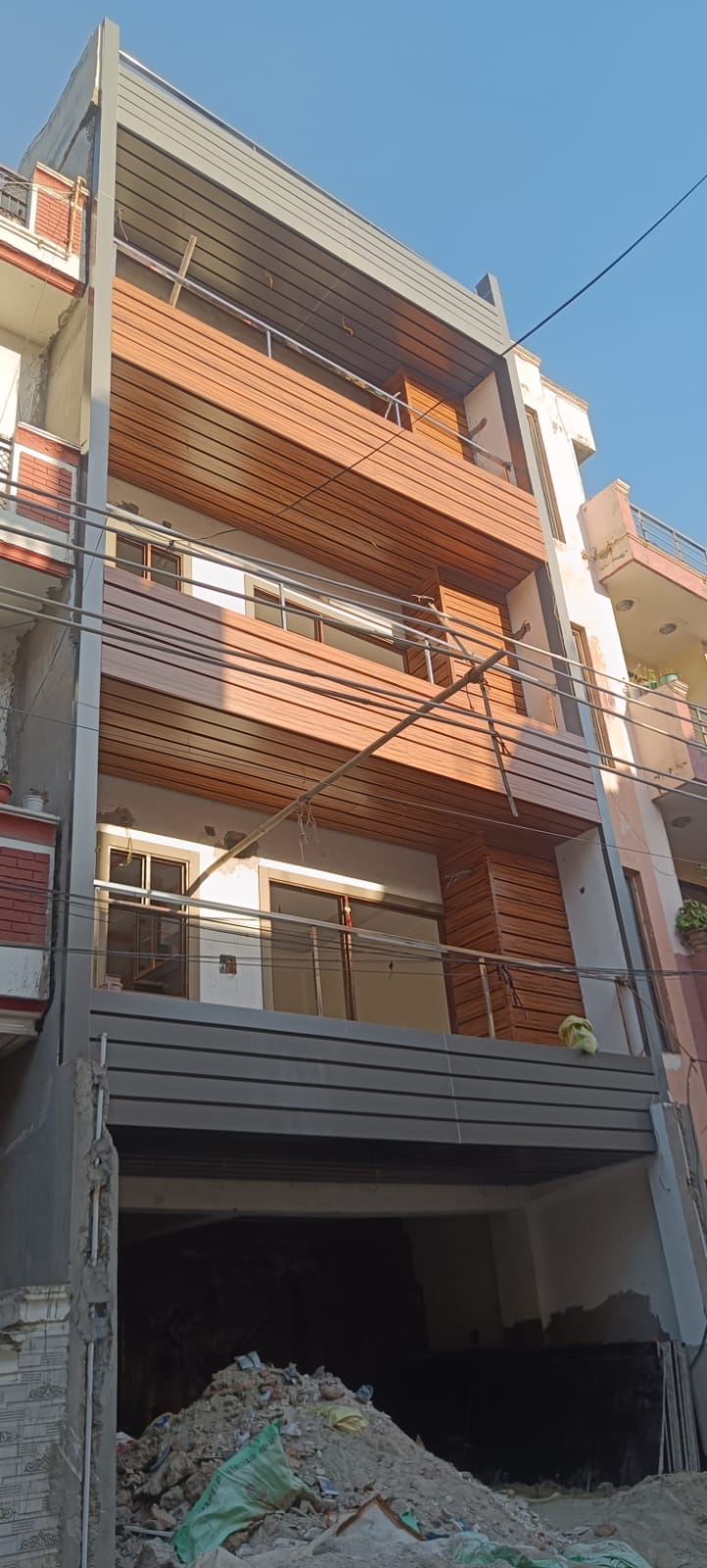 6+ BHK + Pooja Room Villa For Sale in Kanha Apartments Indirapuram